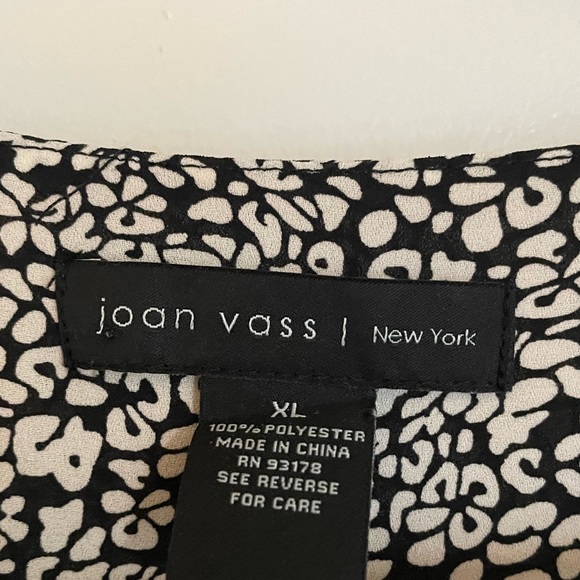 John Vaas floral blouse - Picture 2 of 4